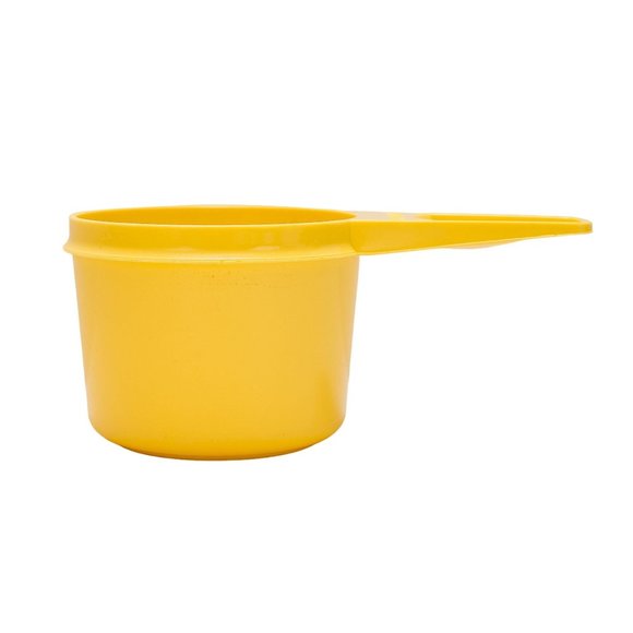 Tupperware 2/3 Cup Measuring Bright Yellow VTG Replacement Kitchen 763 - Picture 1 of 7